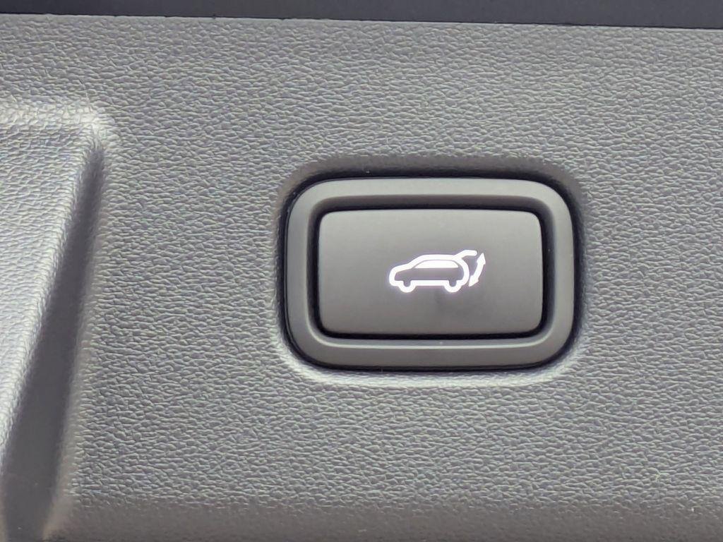 New 2026 Black Hyundai SEL FWD image 13