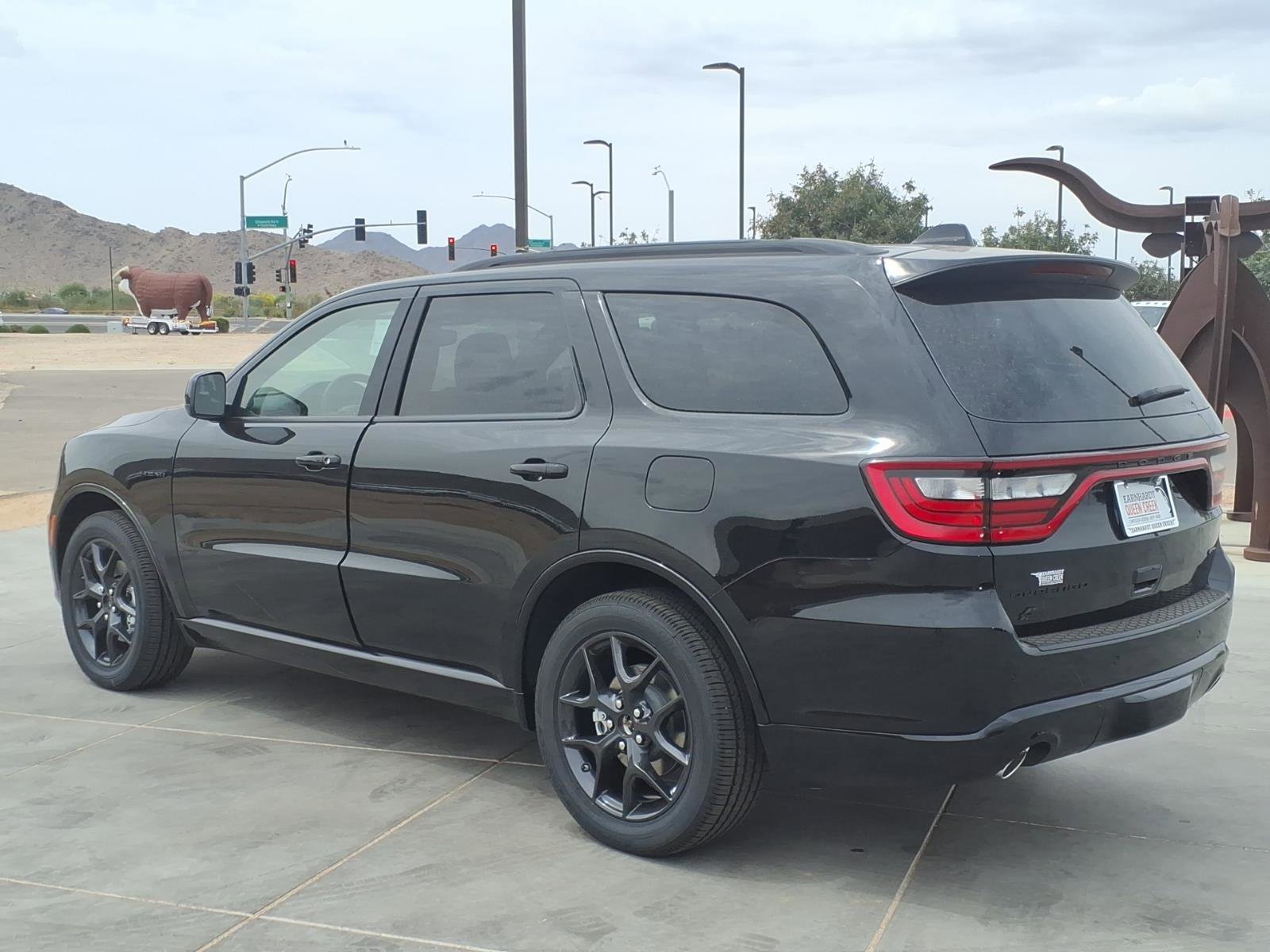 New 2026 Diamond Black Clear-Coat Exterior Paint Dodge GT HEMI V8 image 4