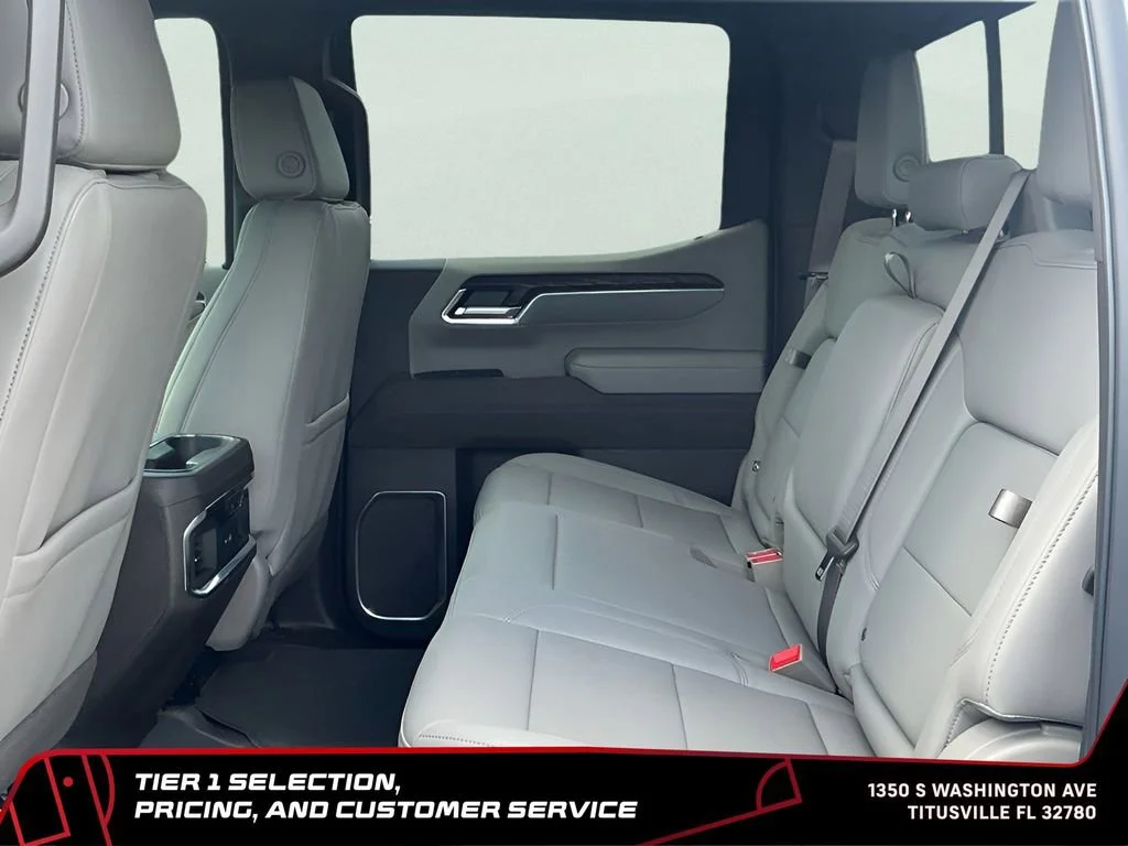 New 2026 Glacier White Tricoat GMC SLT image 32