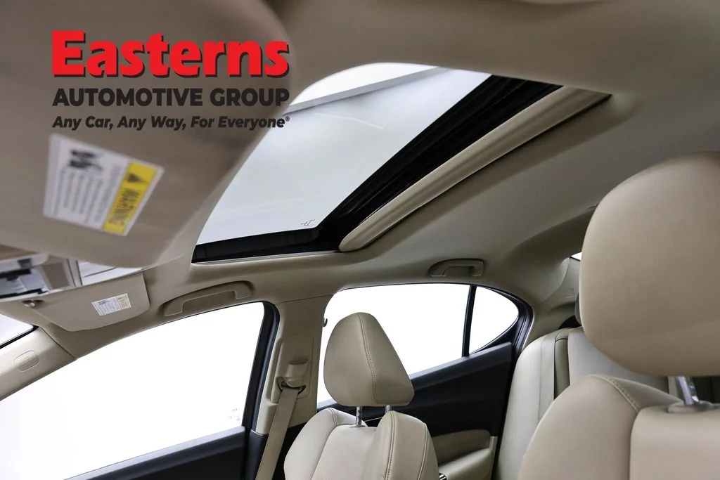 Used 2020 White Acura 2.4L image 34
