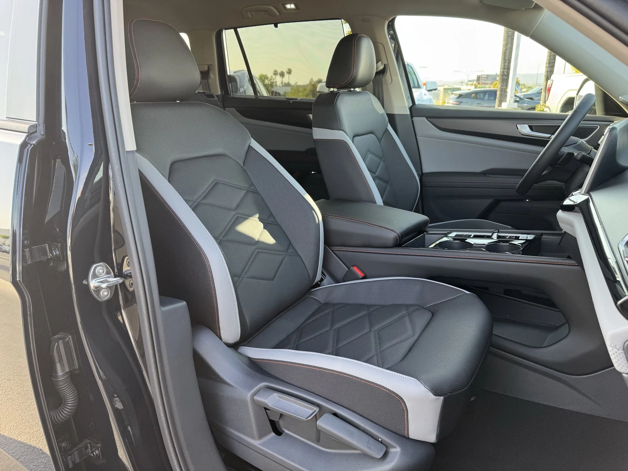 New 2026 Deep Black Pearl Volkswagen 2.0T Peak Edition image 34