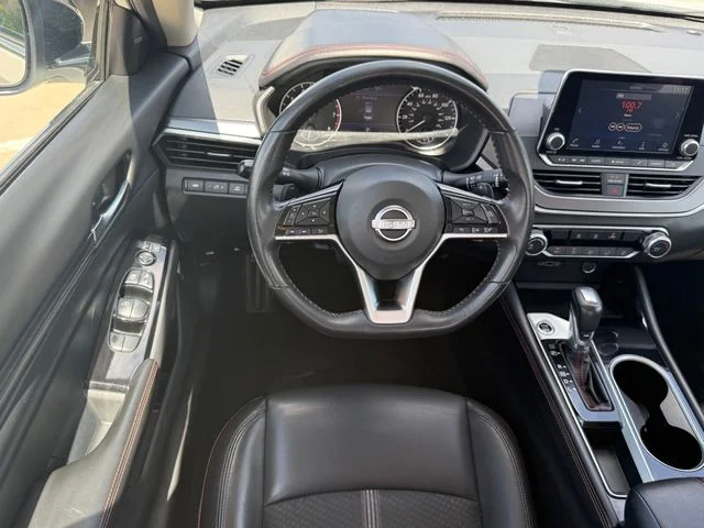 Used 2024 Glacier White Nissan 2.5 SR image 21