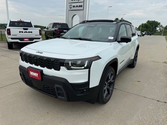 New 2026 Bright White Clear-Coat Exterior Paint Jeep Overland image 3