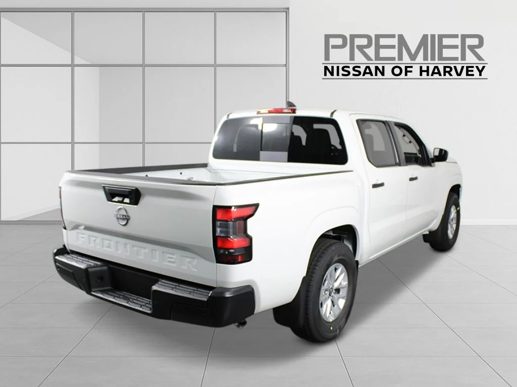 New 2026 Glacier White Nissan Crew Cab S image 5
