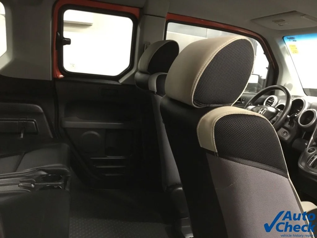 Used 2005 Orange Honda LX image 29