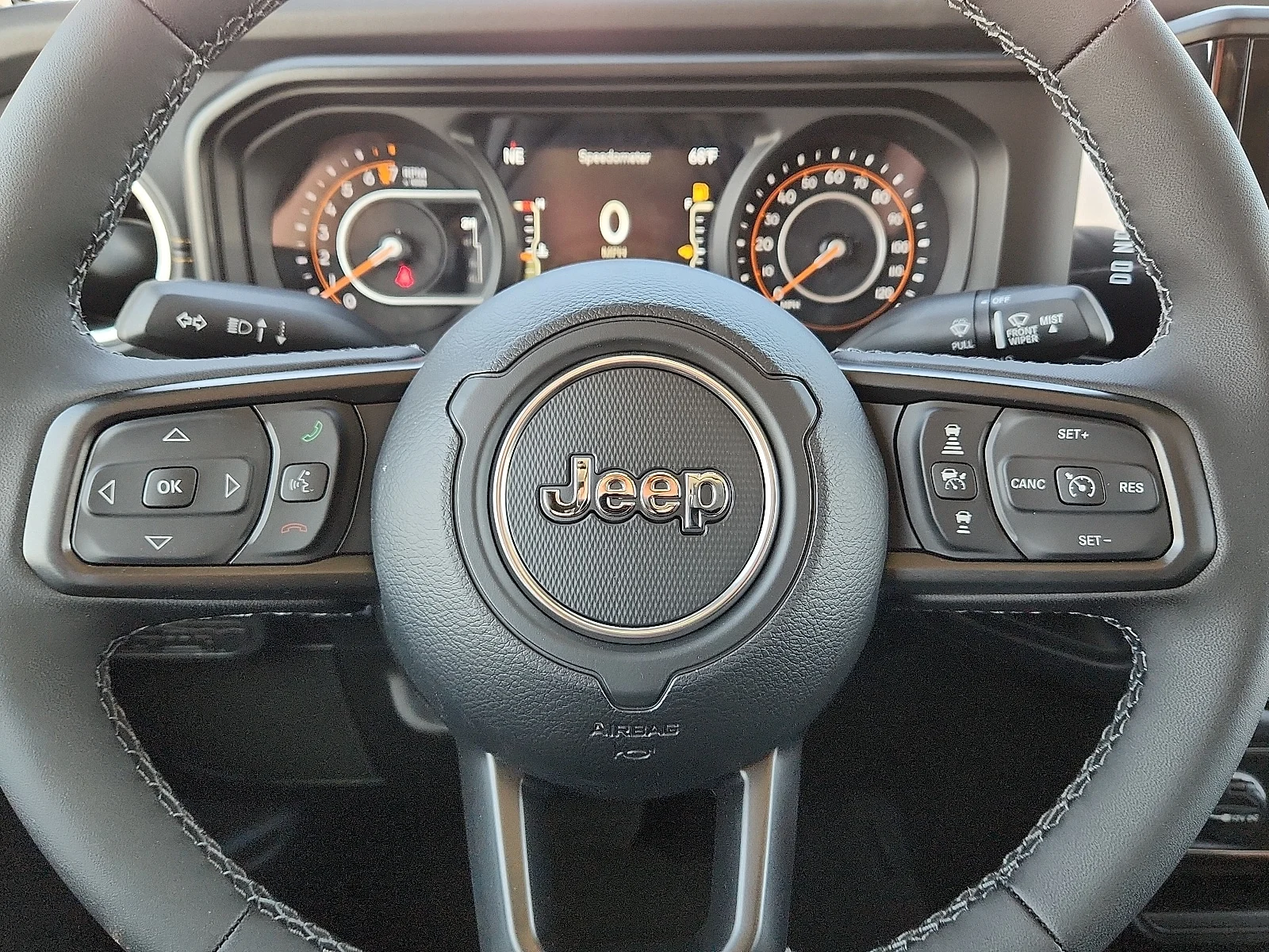 New 2026 Black Clear-Coat  Paint Jeep SAHARA 4X4 image 19
