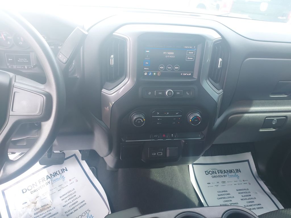 Used 2020 White Chevrolet Custom image 20