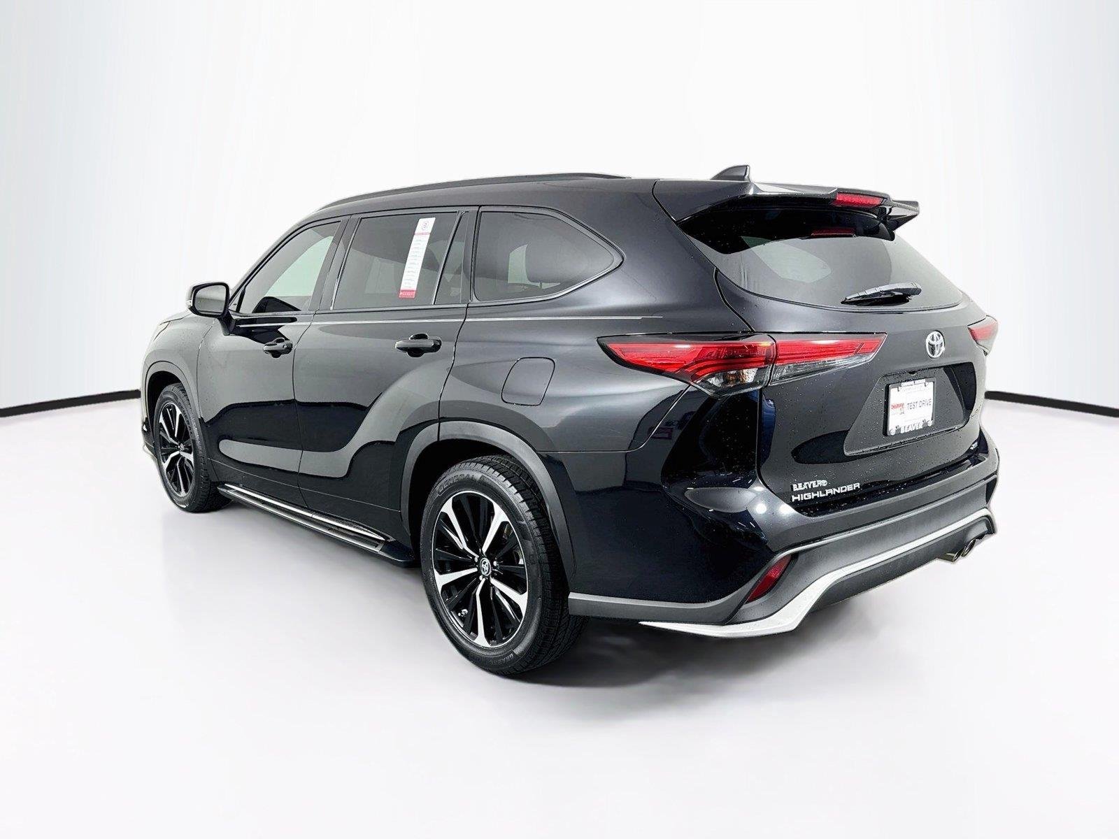 Used 2022 Midnight Black Metallic Toyota XSE image 12