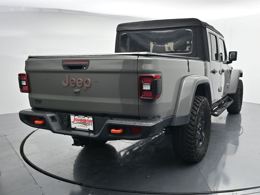 Used 2021 Gray Jeep Mojave image 6