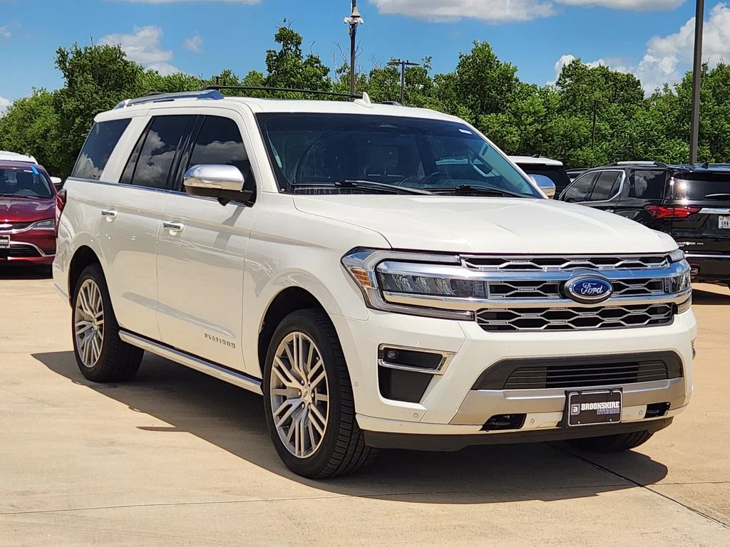 Used 2022 Star White Metallic Tri-Coat Ford Platinum image 3
