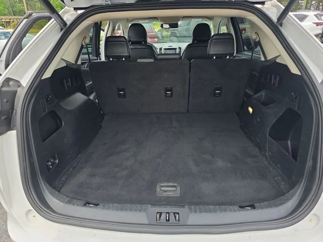Used 2019 White Ford SEL image 13