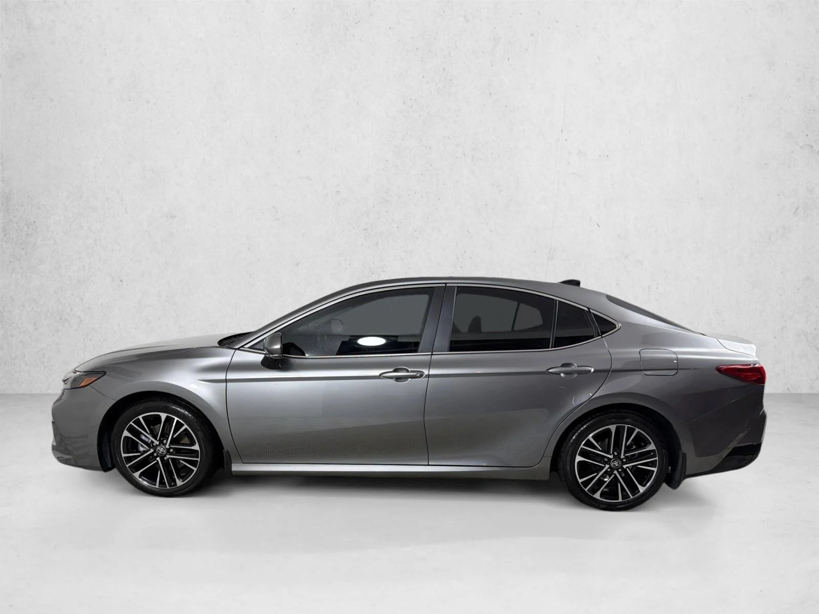 Used 2025 Silver Toyota LE image 7