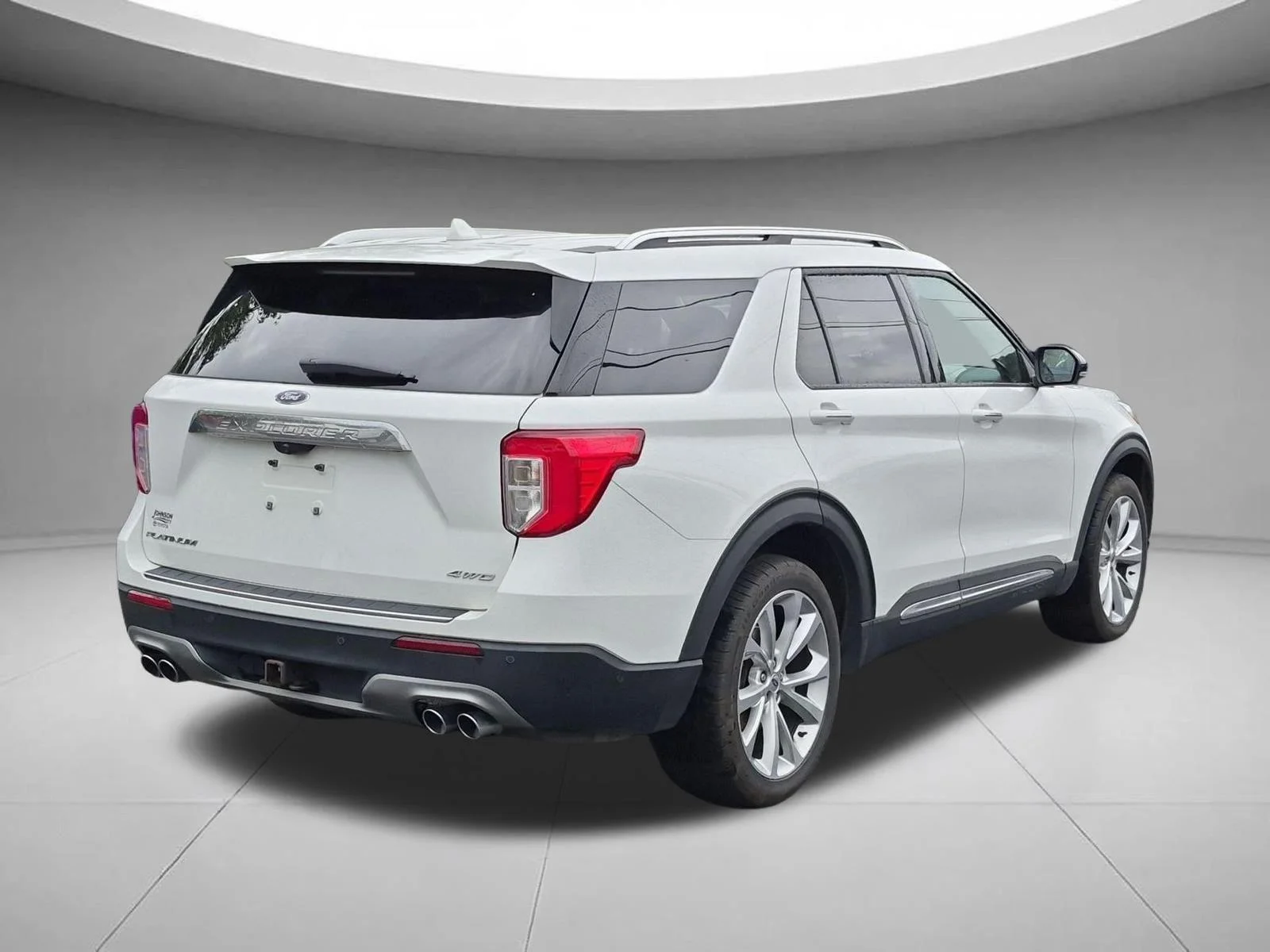 Used 2022 Star White Metallic Tri-Coat Ford Platinum image 5