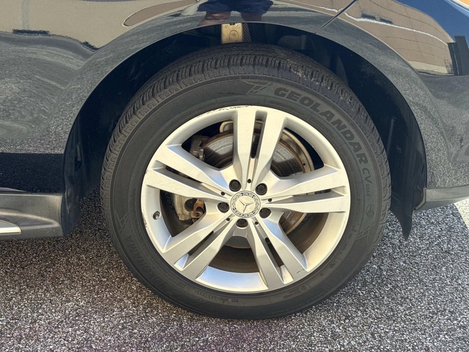Used 2015 Black Mercedes-Benz ML 350 image 4