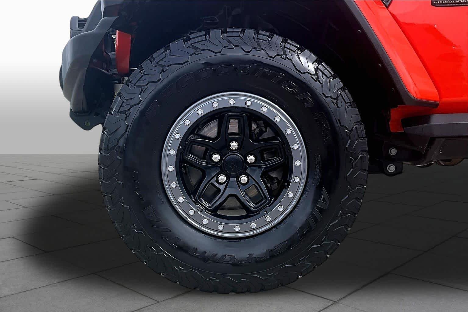 Used 2023 Punkn Metallic Clearcoat Jeep Rubicon 392 image 10