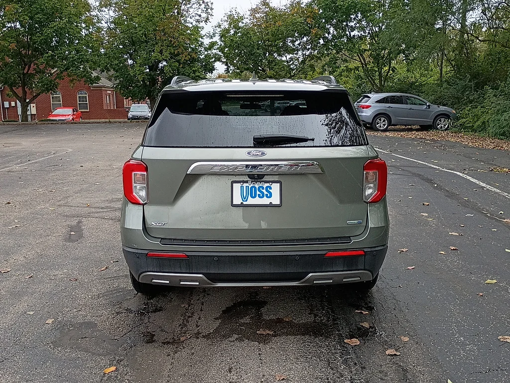2020 Ford Explorer XLT, photo 3 of 12