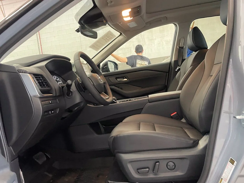 Used 2026 Gray Nissan Dark Armor image 10