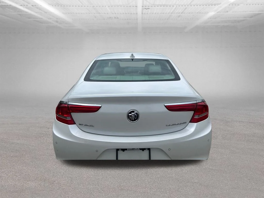 Used 2017 White Buick Essence image 4