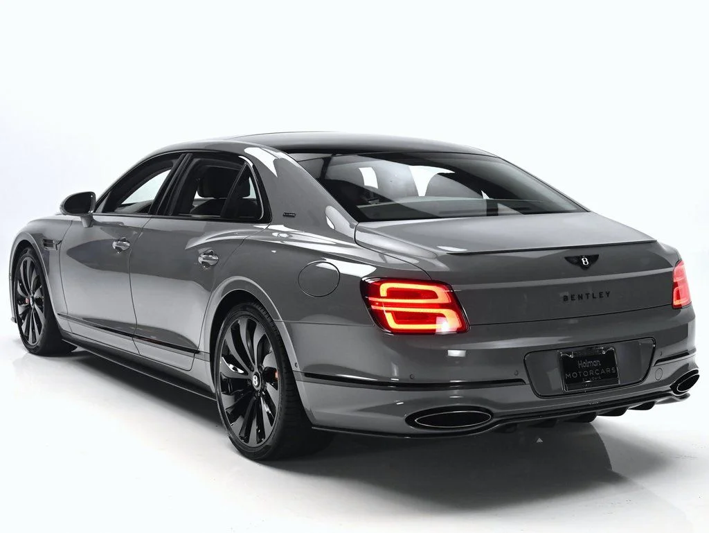 2025 Bentley Flying Spur - Photo 6