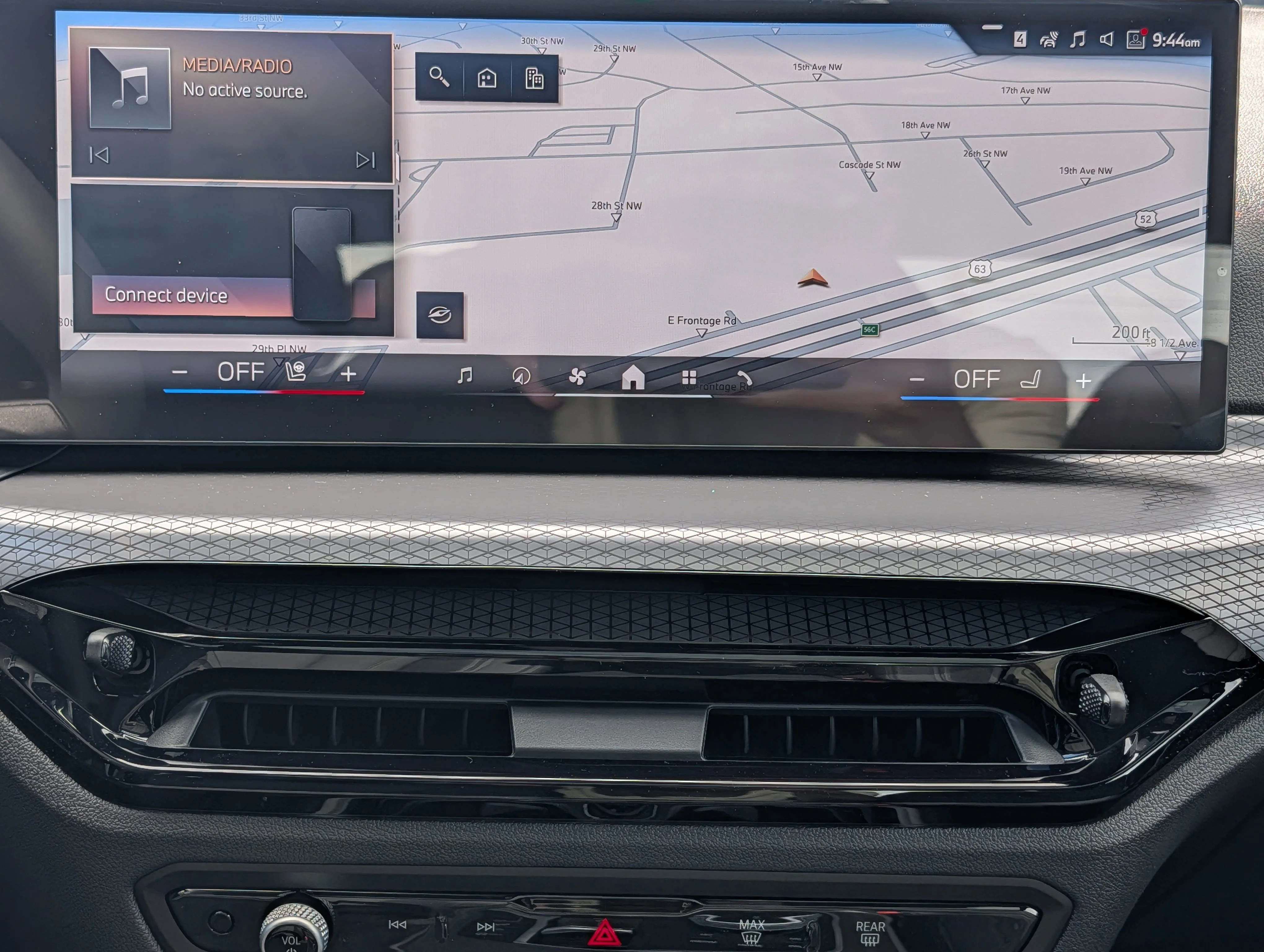 New 2026 Alpine White BMW 330i xDrive image 10