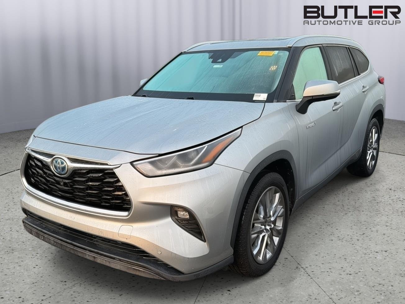 Used 2020 Celestial Silver Metallic Toyota Limited image 2