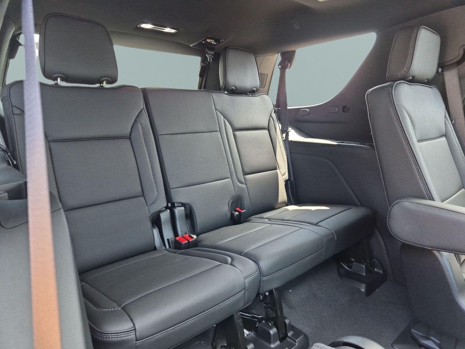 2026 GMC Yukon Denali - Photo 26