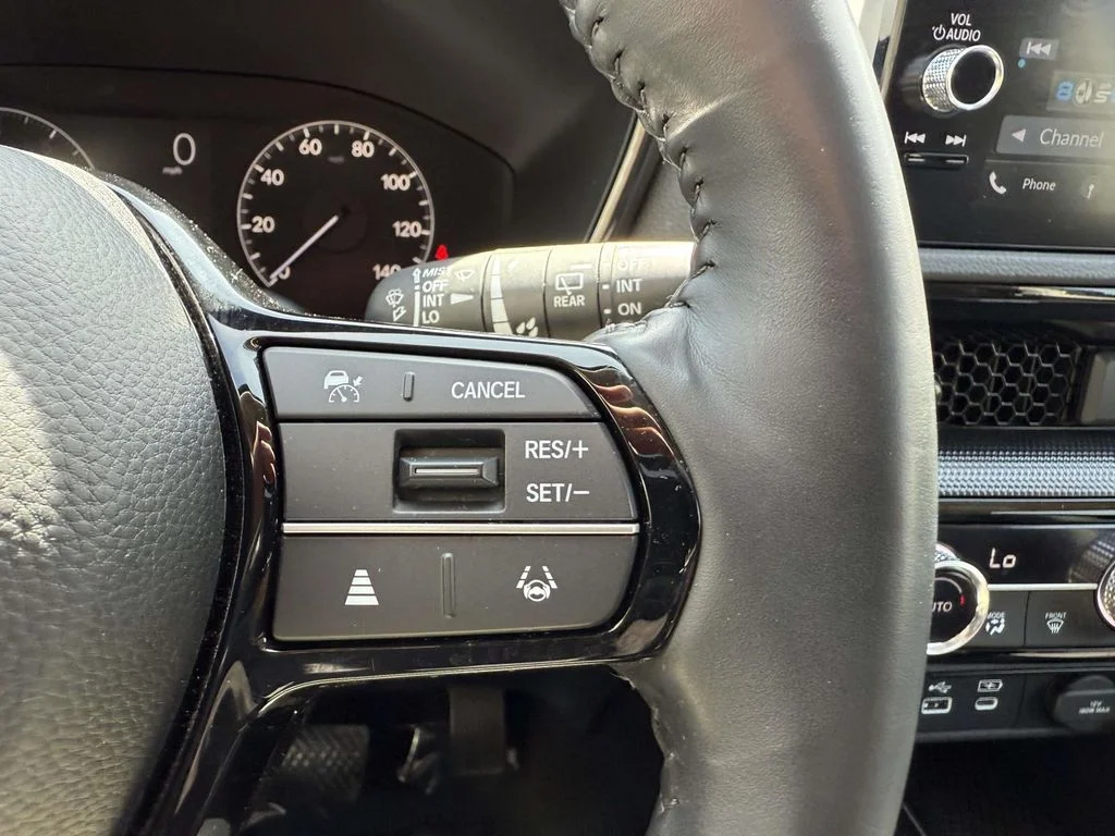 Used 2024 Black Honda EX-L image 23