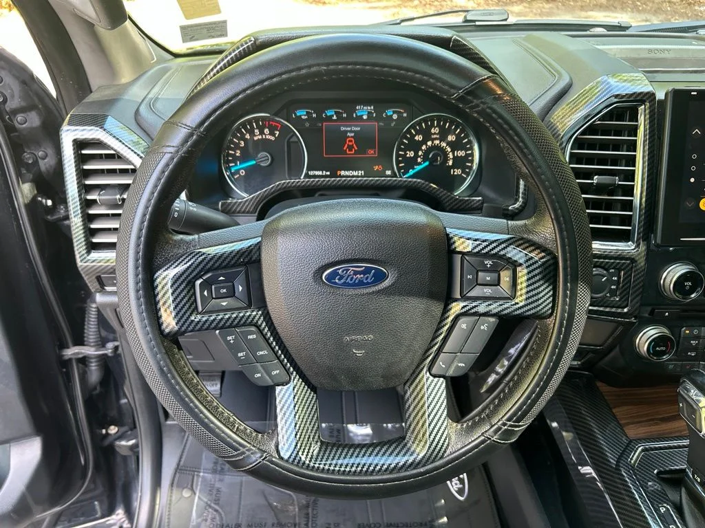Used 2015 Black Ford Lariat image 20