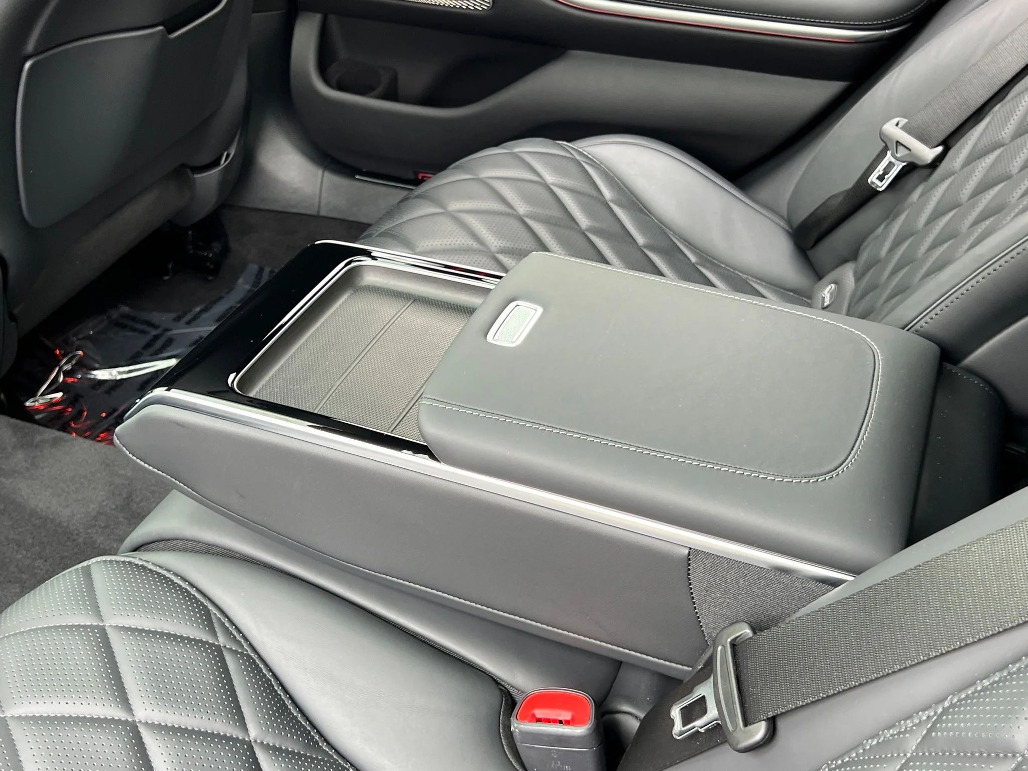 Used 2023 Silver Mercedes-Benz S 500 image 27