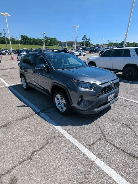 Used 2019 Gray Toyota XLE image 7