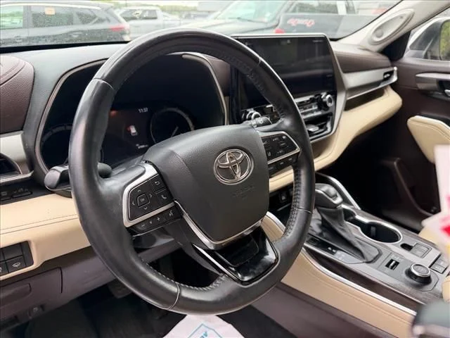 Used 2021 White Toyota Limited image 3