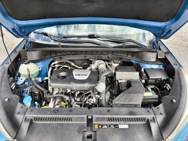 Used 2017 Blue Hyundai Limited image 26