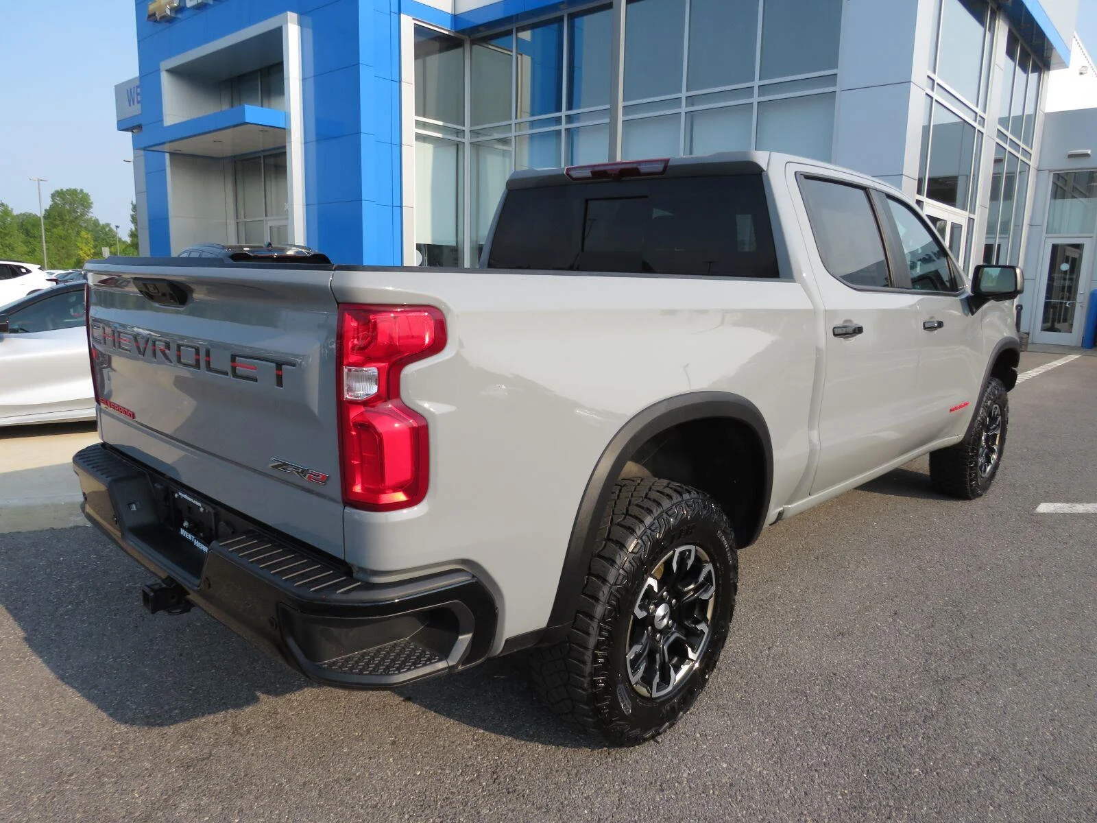 Used 2024 Slate Gray Metallic Chevrolet ZR2 image 6