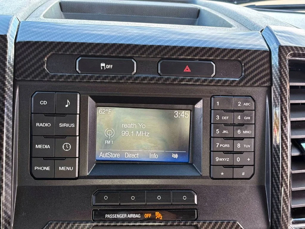 Used 2017  Ford XLT image 21