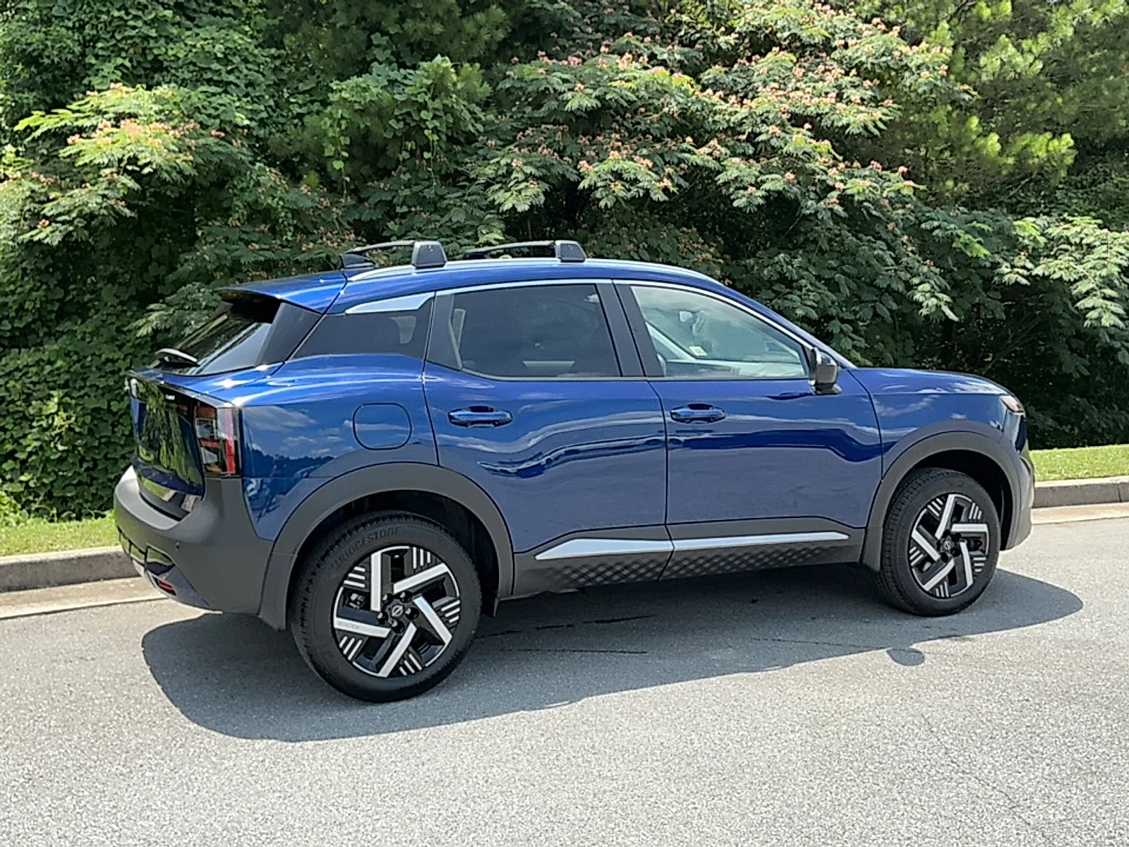 New 2026 Deep Blue Pearl Nissan SV image 2