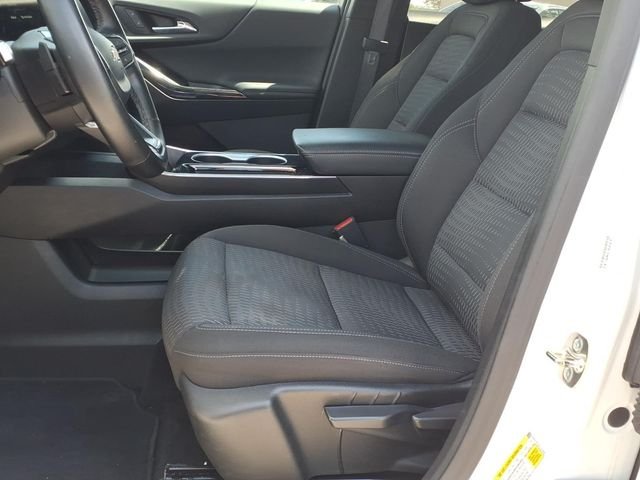 2025 Chevrolet Equinox LT - Photo 12