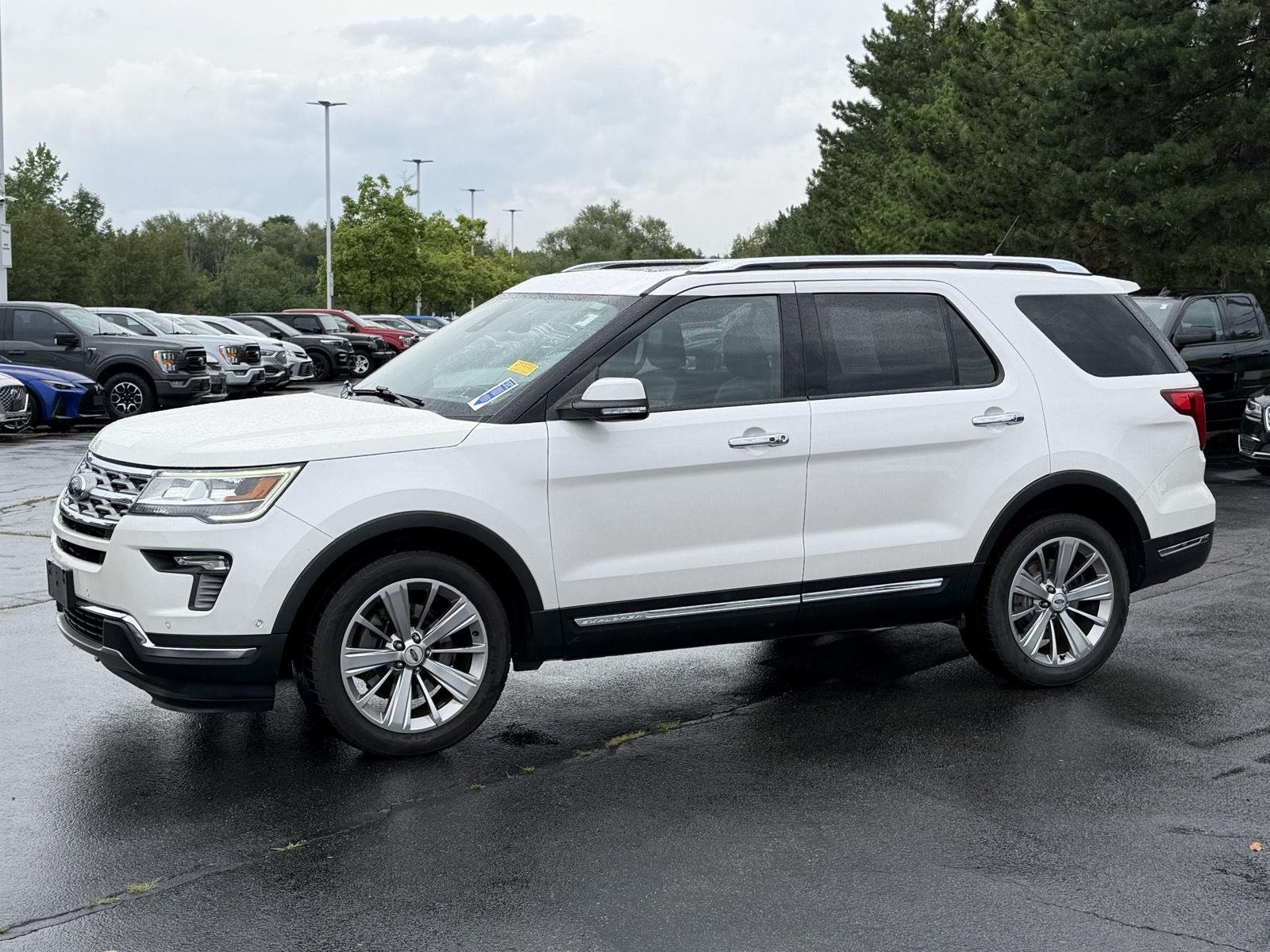 Used 2018 White Platinum Metallic Tri-Coat Ford Limited image 6