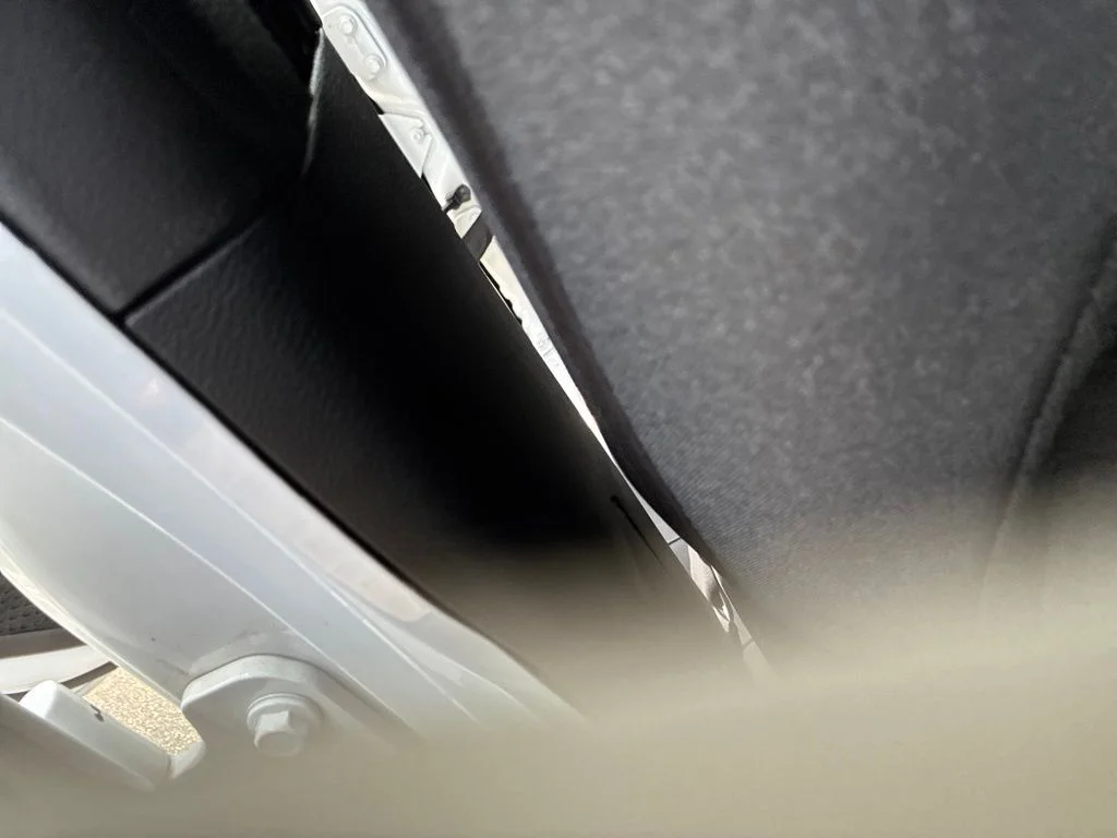 Used 2025 White Jeep Sahara image 19