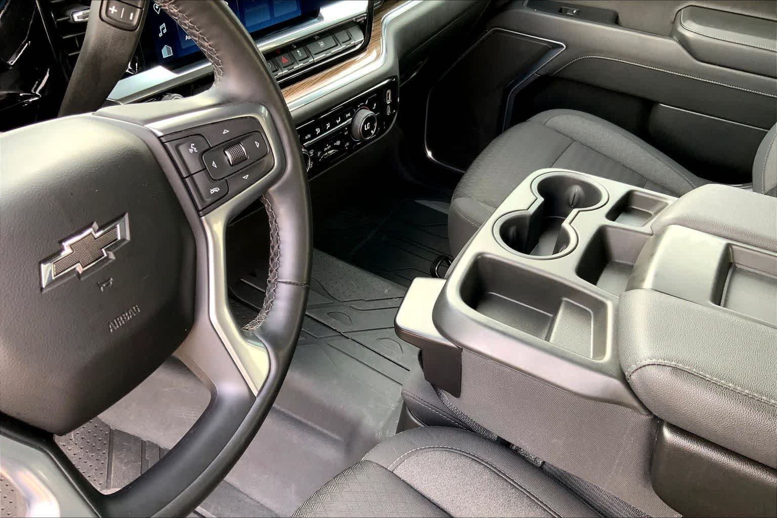 2023 Chevrolet Silverado 1500 RST - Photo 16