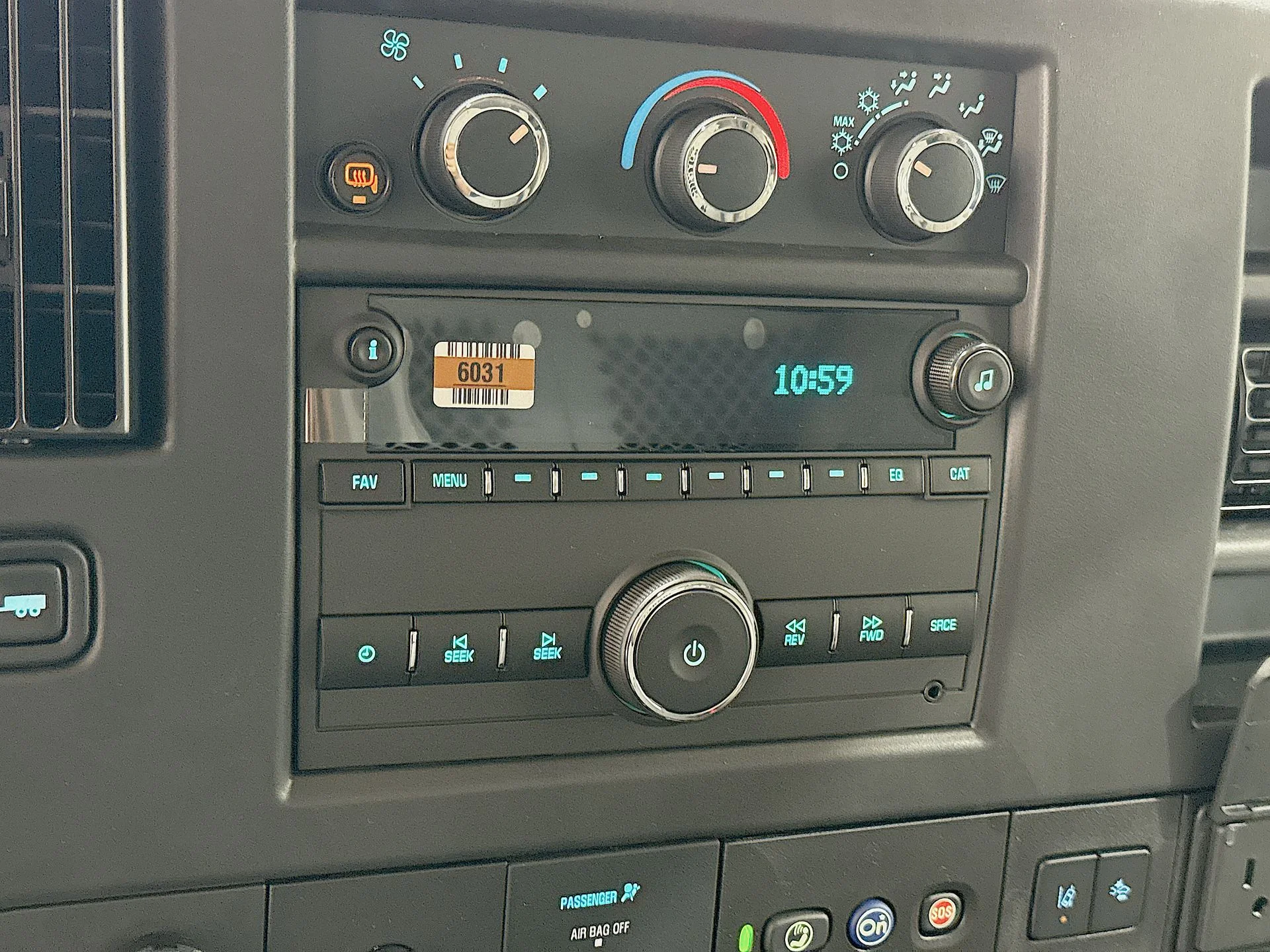 New 2025 Summit White GMC Work Van image 13