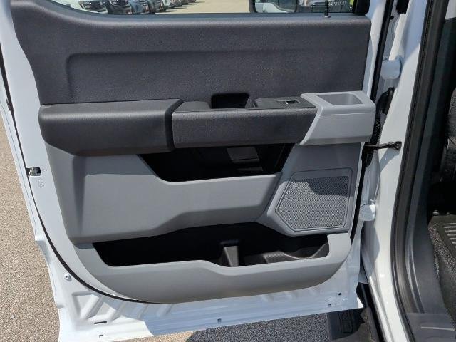 New 2026 Oxford White Ford F-350® XL image 76