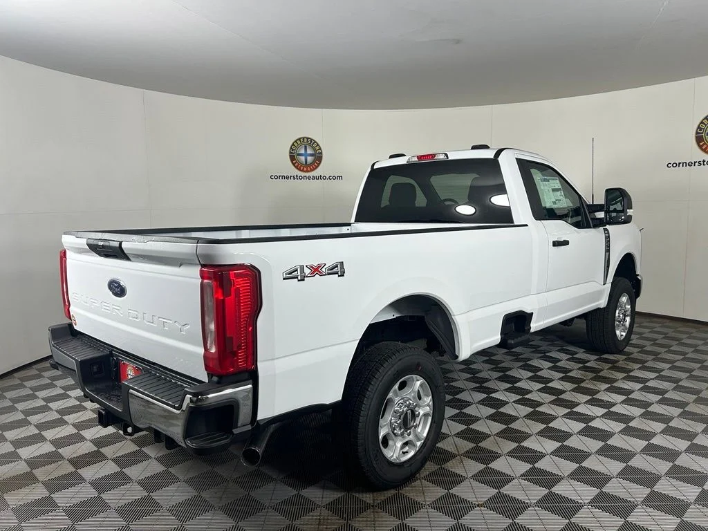 New 2026 Oxford White Ford F-250® XLT image 14