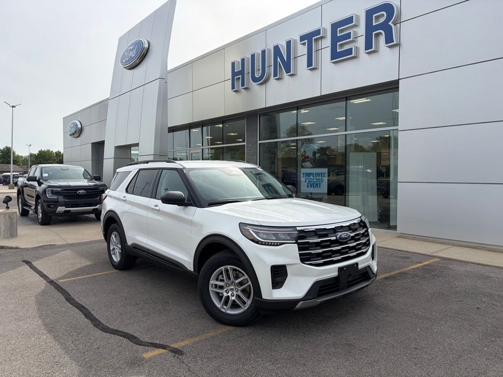 2026 Ford Explorer Active 4WD's photo