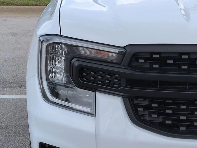 New 2026 Oxford White Ford XL image 10