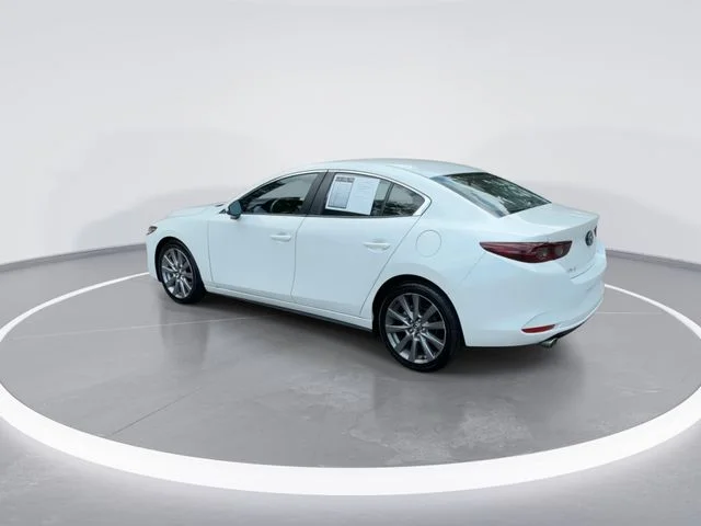 Used 2021 White Mazda Select image 6