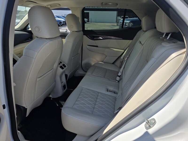 Used 2023 White Frost BUICK AWD 4DR AVENIR image 12