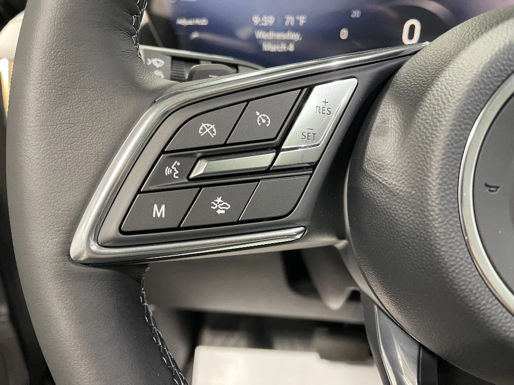 New 2026 Ebony Twilight Metallic Buick Avenir image 23