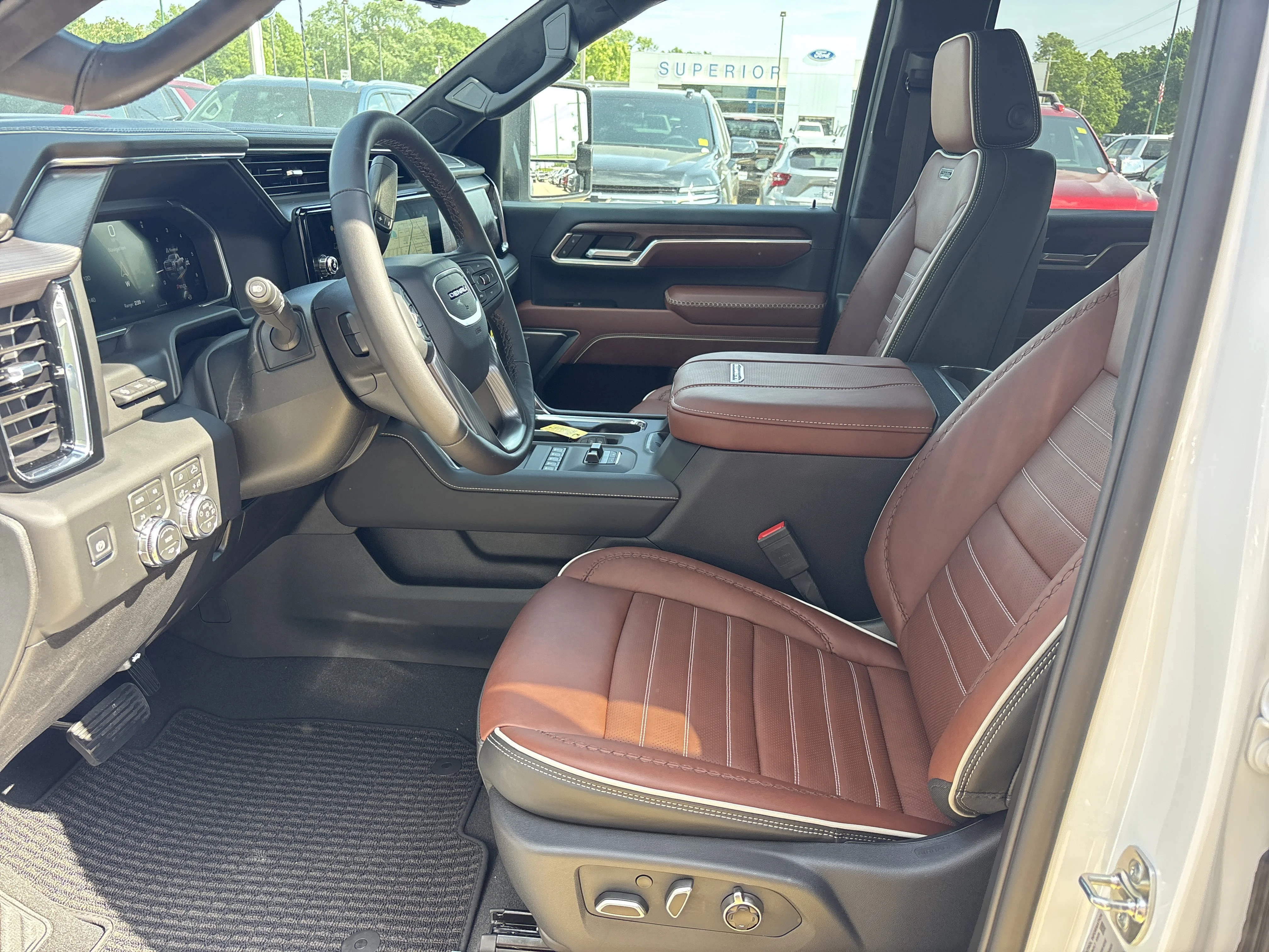 2026 GMC Sierra 3500HD Denali Ultimate - Photo 18