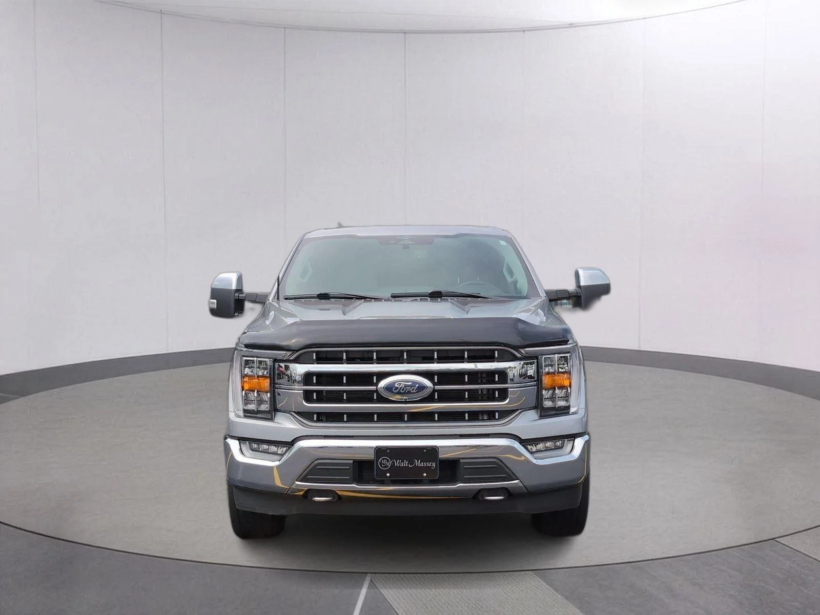 Used 2023 Iconic Silver Ford LARIAT image 9