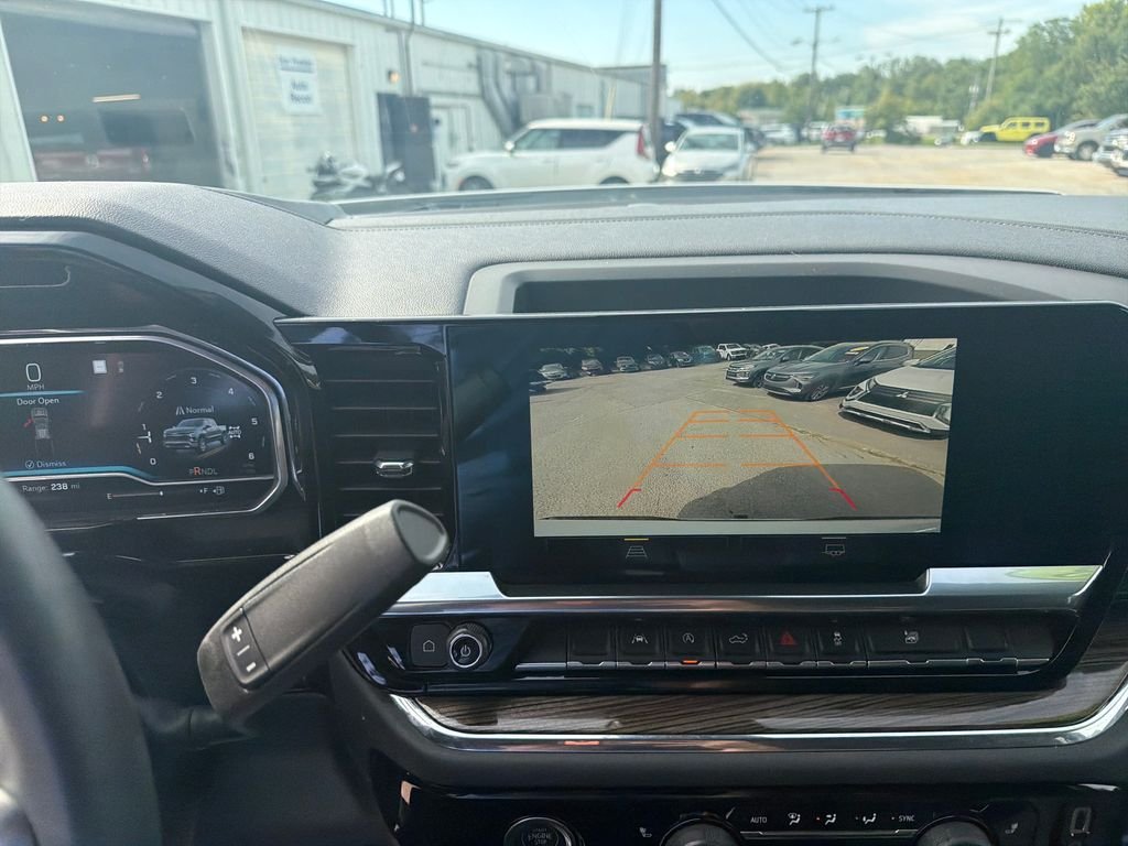 Used 2023 White Chevrolet LT image 22